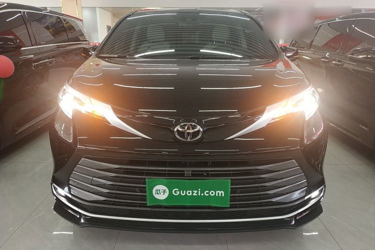 Used Toyota SIENNA 2024 2.5L Hybrid Prestige Deluxe Edition Front