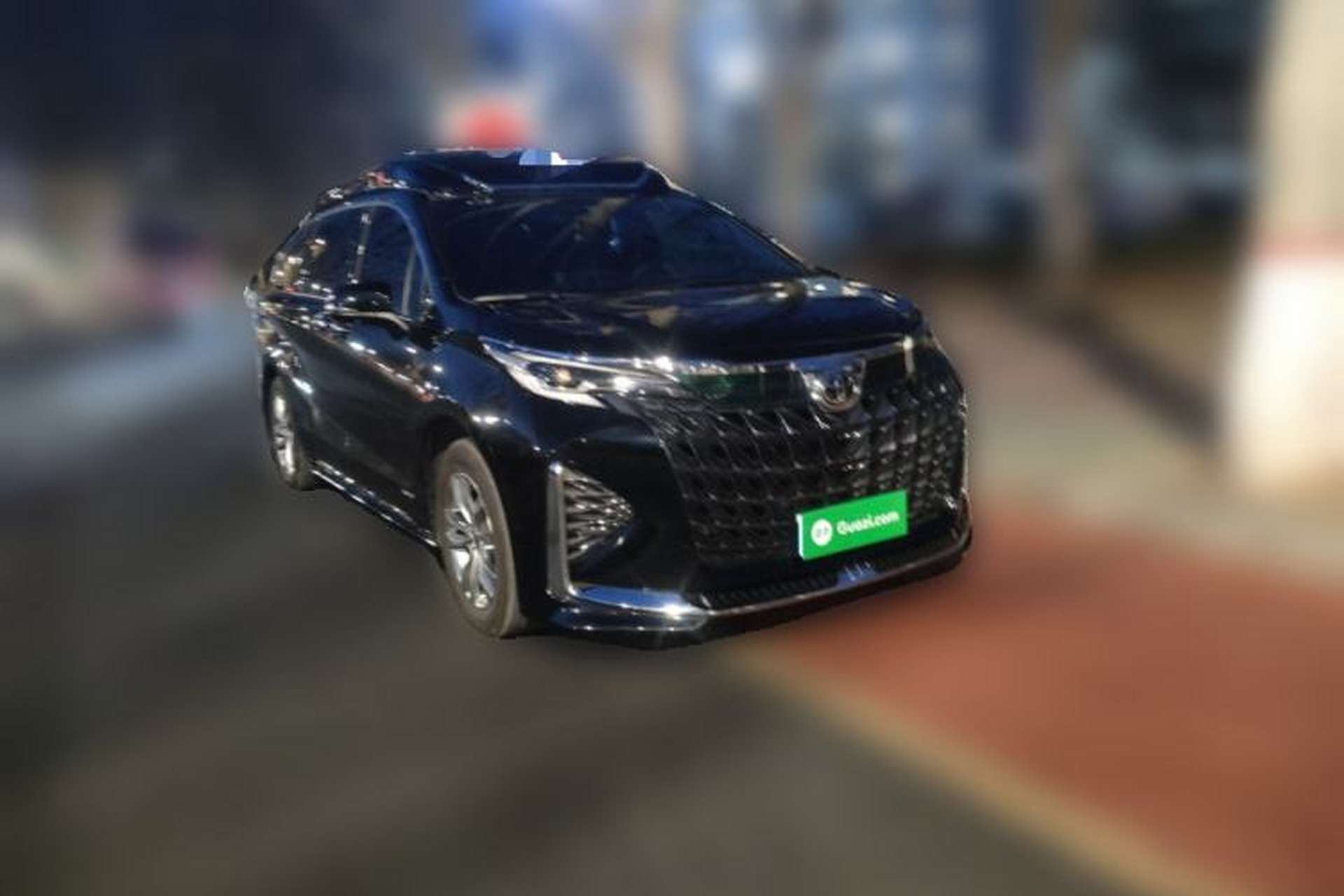 Used Toyota SIENNA  Front Right 45 Deg