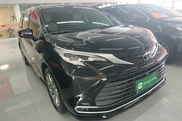 Used Toyota SIENNA 2024 2.5L Hybrid Prestige Deluxe Edition Front Right 45 Deg