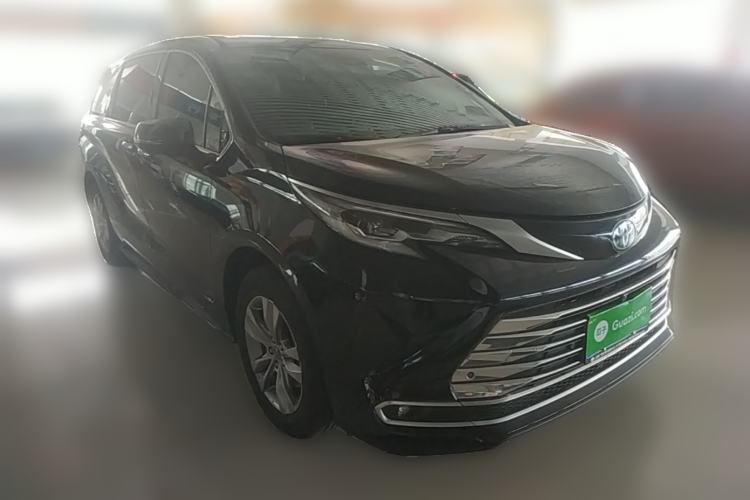 Used Toyota SIENNA 2024 2.5L Hybrid Four-Wheel Drive Prestige Edition Front Right 45 Deg
