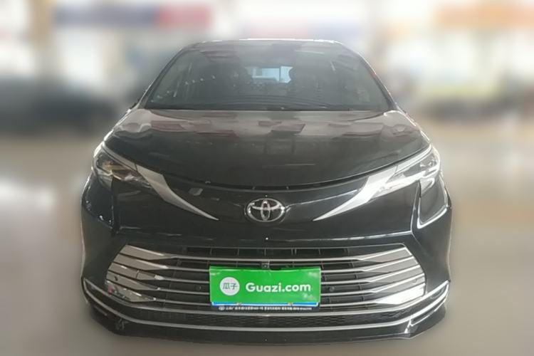 Used Toyota SIENNA 2024 2.5L Hybrid Four-Wheel Drive Prestige Edition Front