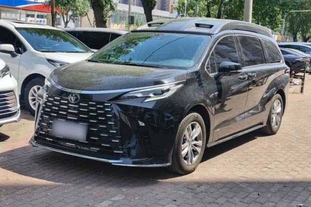 Used Toyota SIENNA 2024 2.5L Hybrid Four-Wheel Drive Prestige Edition