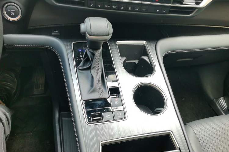 Used Toyota SIENNA 2024 2.5L Hybrid Four-Wheel Drive Prestige Edition Gear Lever