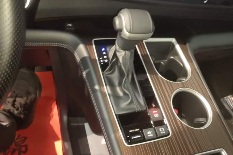Used Toyota SIENNA 2024 2.5L Hybrid Four-Wheel Drive Luxury Edition Gear Lever