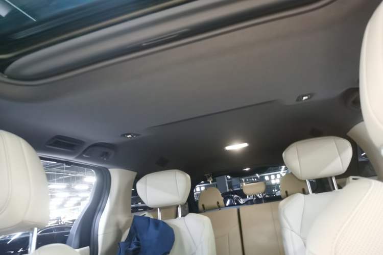 Used Toyota SIENNA 2024 2.5L Hybrid Four-Wheel Drive Prestige Edition Headliner
