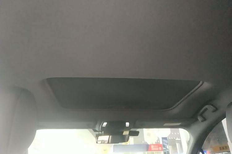 Used Toyota SIENNA 2024 2.5L Hybrid Four-Wheel Drive Prestige Edition Headliner