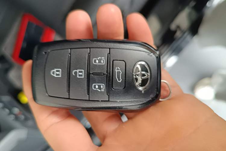 Used Toyota SIENNA 2024 2.5L Hybrid Four-Wheel Drive Prestige Edition Interior 1