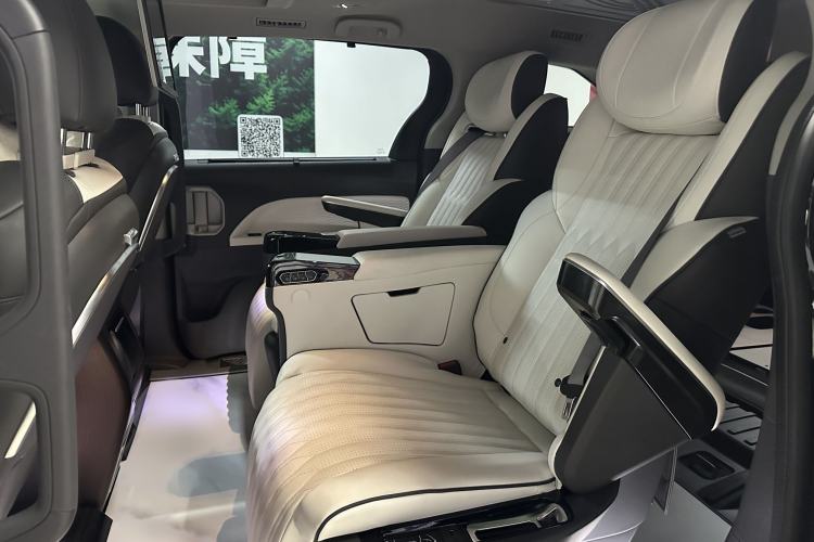 Used Toyota SIENNA 2024 2.5L Hybrid Comfort Edition Interior 7