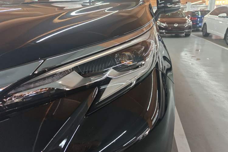 Used Toyota SIENNA 2024 2.5L Hybrid Comfort Edition Left Front Headlight