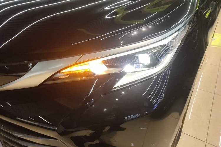 Used Toyota SIENNA 2024 2.5L Hybrid Four-Wheel Drive Luxury Edition Left Front Headlight