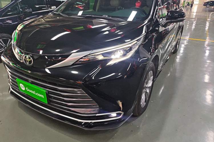 Used Toyota SIENNA 2024 2.5L Hybrid Four-Wheel Drive Prestige Edition Left Front Headlight