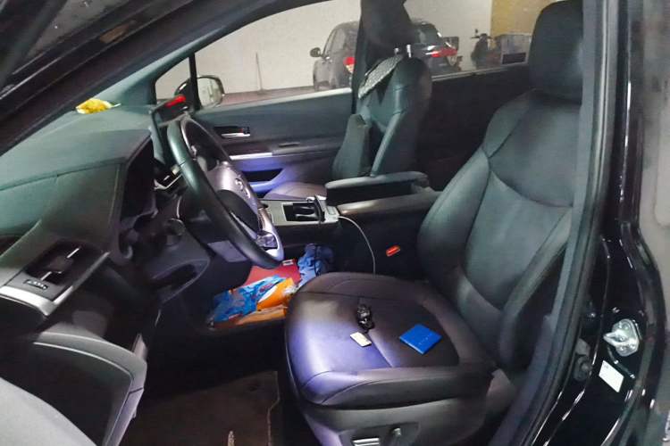 Used Toyota SIENNA 2024 2.5L Hybrid Four-Wheel Drive Prestige Edition Left Front Seat