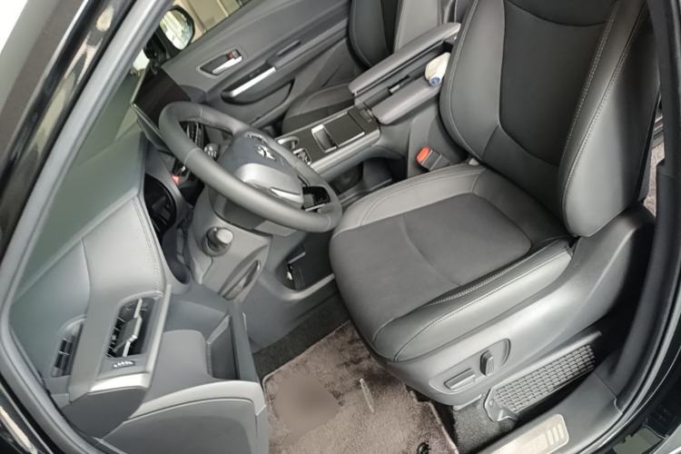 Used Toyota SIENNA 2024 2.5L Hybrid Four-Wheel Drive Prestige Edition Left Front Seat