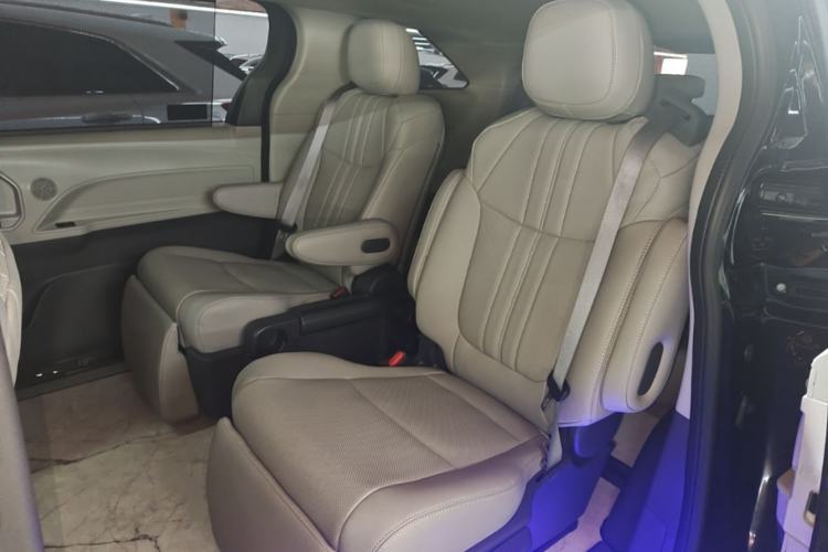 Used Toyota SIENNA 2024 2.5L Hybrid Comfort Edition Left Rear Seat