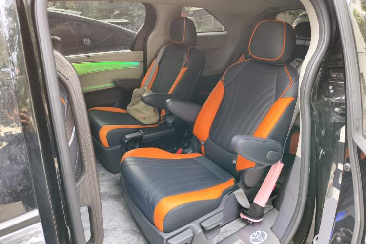 Used Toyota SIENNA 2024 2.5L Hybrid Comfort Edition Left Rear Seat