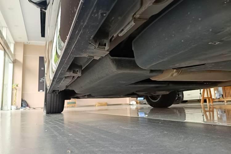 Used Toyota SIENNA 2024 2.5L Hybrid Four-Wheel Drive Prestige Edition Left Side Sill