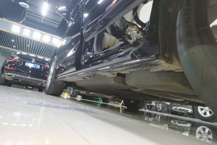 Used Toyota SIENNA 2024 2.5L Hybrid Four-Wheel Drive Prestige Edition Left Side Sill