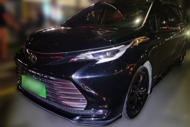 Used Toyota SIENNA 2024 2.5L Hybrid Luxury Edition