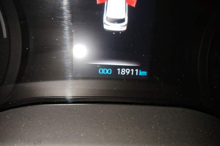 Used Toyota SIENNA 2024 2.5L Hybrid Four-Wheel Drive Prestige Edition Odometer Close Up