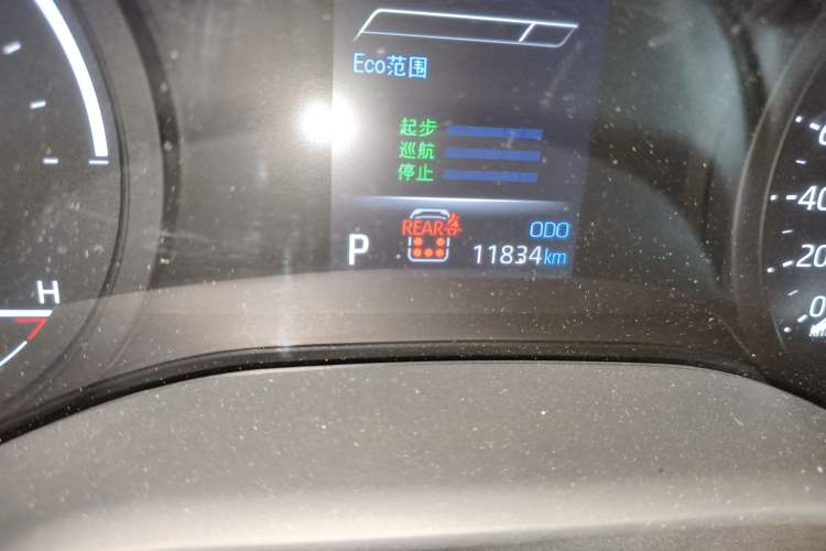 Used Toyota SIENNA 2024 2.5L Hybrid Comfort Edition Odometer Close Up
