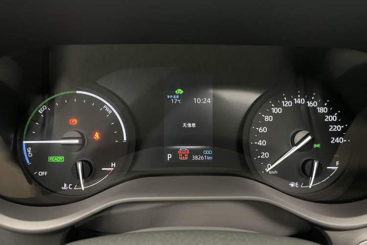 Used Toyota SIENNA 2024 2.5L Hybrid Comfort Edition Odometer Close Up
