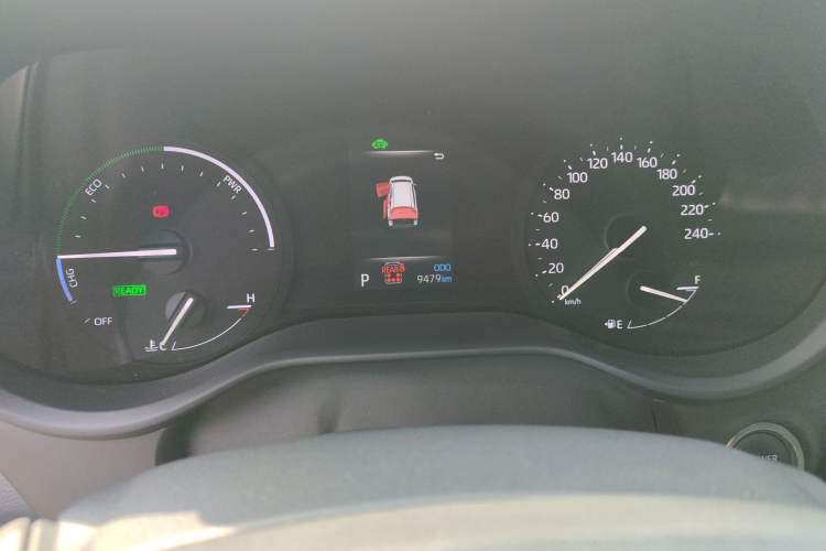 Used Toyota SIENNA 2024 2.5L Hybrid Four-Wheel Drive Prestige Edition Odometer Close Up