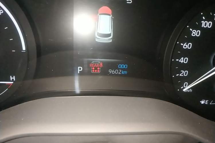 Used Toyota SIENNA 2024 2.5L Hybrid Four-Wheel Drive Prestige Edition Odometer Close Up
