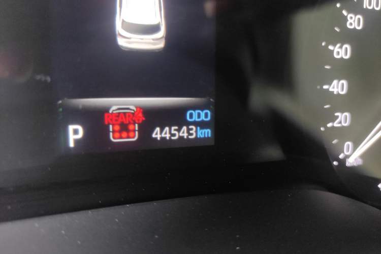Used Toyota SIENNA 2024 2.5L Hybrid Prestige Deluxe Edition Odometer Close Up