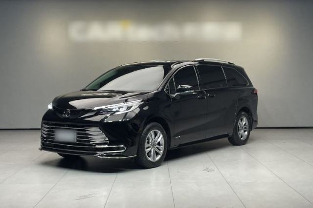 Used Toyota SIENNA 2024 2.5L Hybrid Comfort Edition