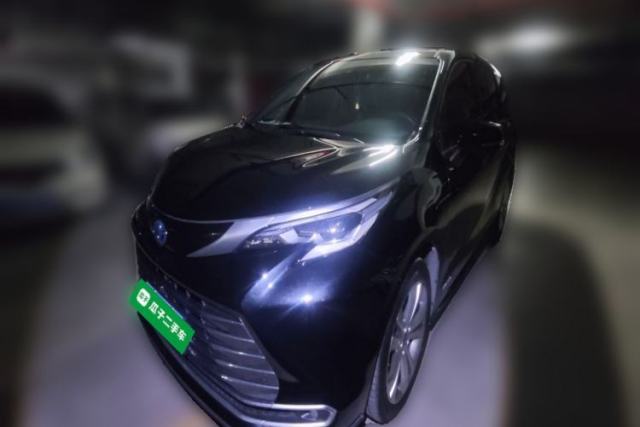 Used Toyota SIENNA 2024 2.5L Hybrid Luxury Edition