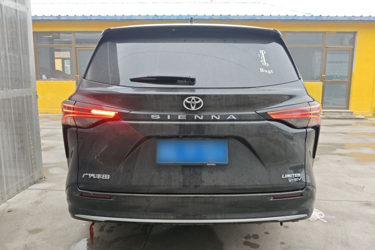 Used Toyota SIENNA 2024 2.5L Hybrid Luxury Edition Rear