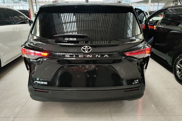 Used Toyota SIENNA 2024 2.5L Hybrid Comfort Edition Rear