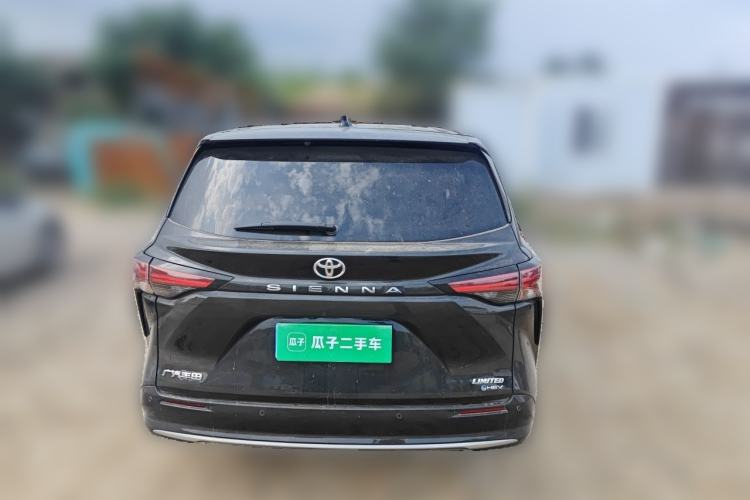 Used Toyota SIENNA 2024 2.5L Hybrid Luxury Edition Rear