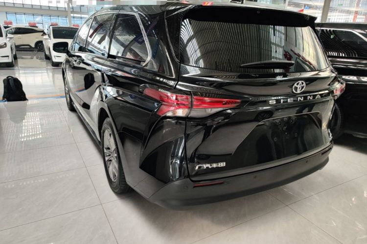 Used Toyota SIENNA 2024 2.5L Hybrid Comfort Edition Rear Left 45 Deg