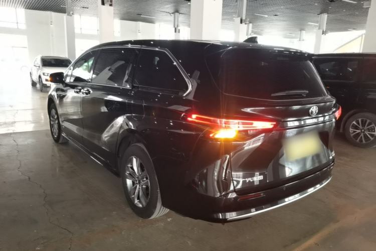 Used Toyota SIENNA 2024 2.5L Hybrid Four-Wheel Drive Prestige Edition Rear Left 45 Deg