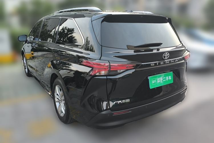 Used Toyota SIENNA 2024 2.5L Hybrid Comfort Edition Rear Left 45 Deg