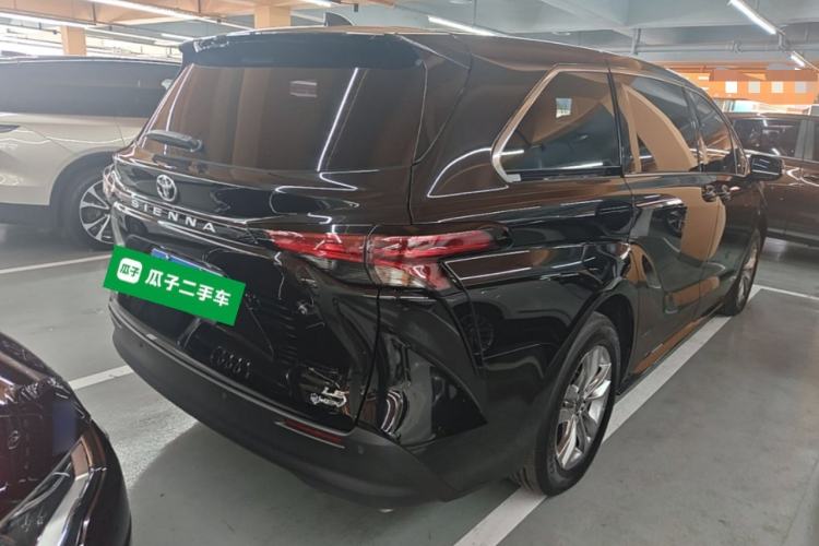 Used Toyota SIENNA 2024 2.5L Hybrid Comfort Edition Rear Right 45 Deg