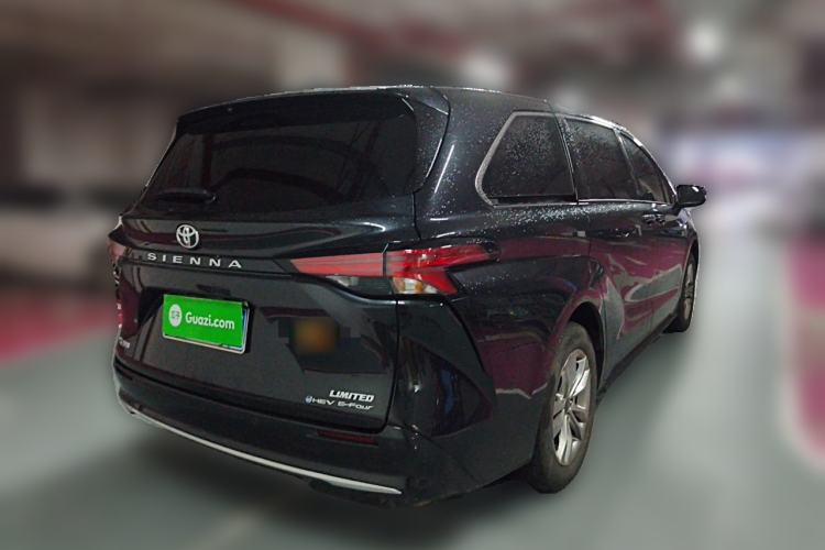 Used Toyota SIENNA 2024 2.5L Hybrid Four-Wheel Drive Prestige Edition Rear Right 45 Deg