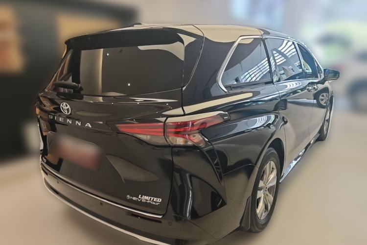Used Toyota SIENNA 2024 2.5L Hybrid Four-Wheel Drive Prestige Edition Rear Right 45 Deg