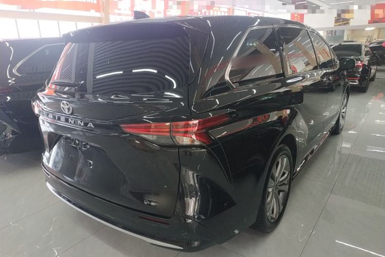 Used Toyota SIENNA 2024 2.5L Hybrid Prestige Deluxe Edition Rear Right 45 Deg