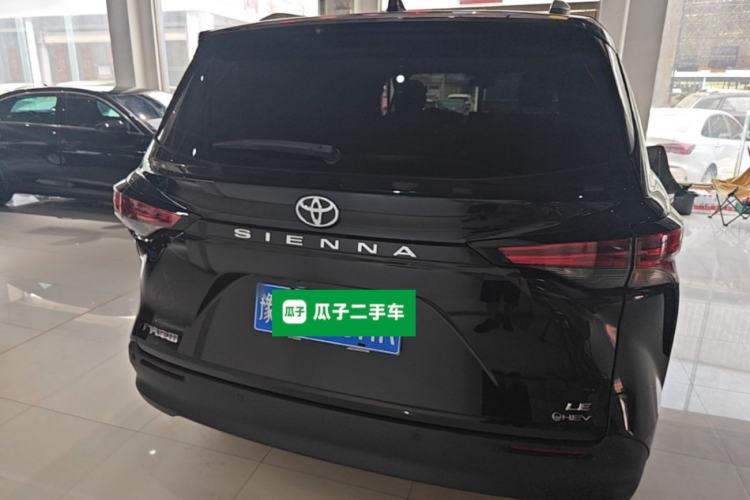 Used Toyota SIENNA 2024 2.5L Hybrid Luxury Edition Rear
