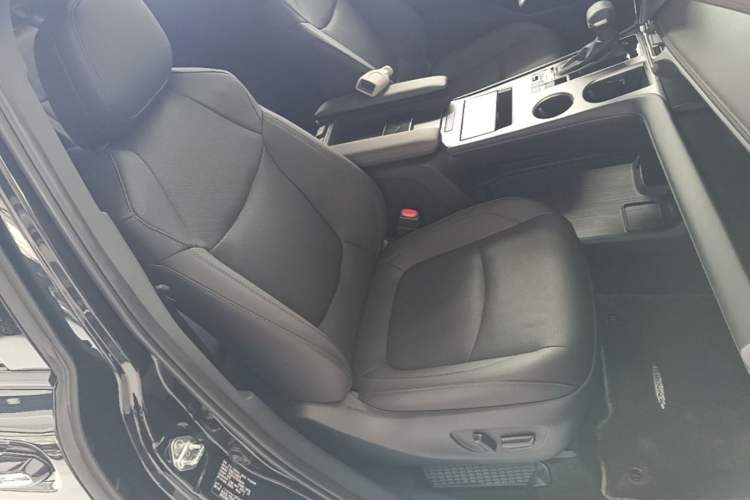 Used Toyota SIENNA 2024 2.5L Hybrid Four-Wheel Drive Prestige Edition Right Front Seat