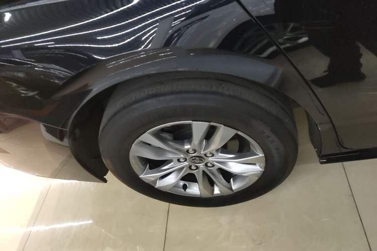 Used Toyota SIENNA 2024 2.5L Hybrid Four-Wheel Drive Luxury Edition Right Rear Wheel Hub