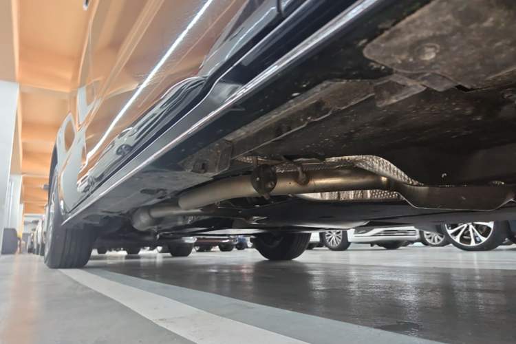 Used Toyota SIENNA 2024 2.5L Hybrid Comfort Edition Right Side Sill