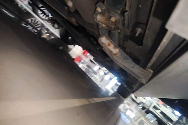 Used Toyota SIENNA 2024 2.5L Hybrid Comfort Edition Right Side Sill