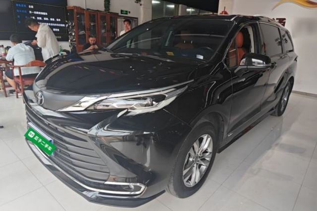 Used Toyota SIENNA 2024 2.5L Hybrid Comfort Edition