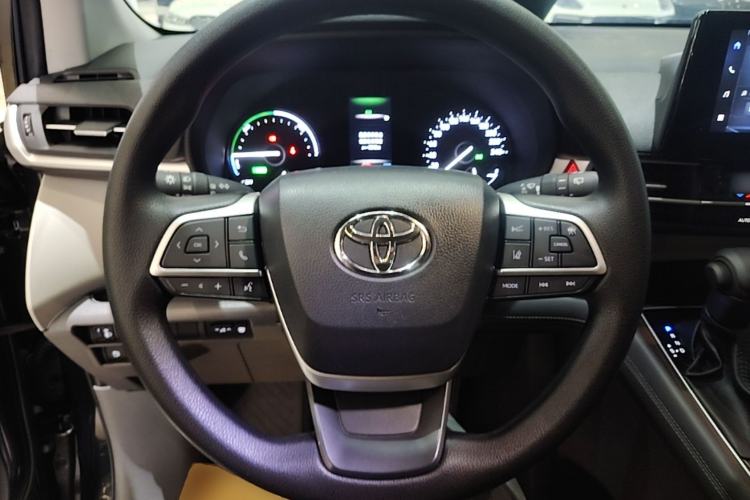 Used Toyota SIENNA 2024 2.5L Hybrid Comfort Edition Steering Wheel