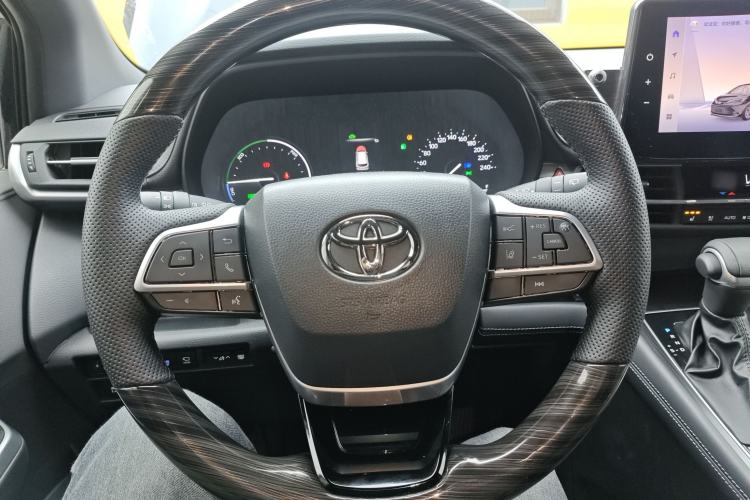 Used Toyota SIENNA 2024 2.5L Hybrid Luxury Edition Steering Wheel