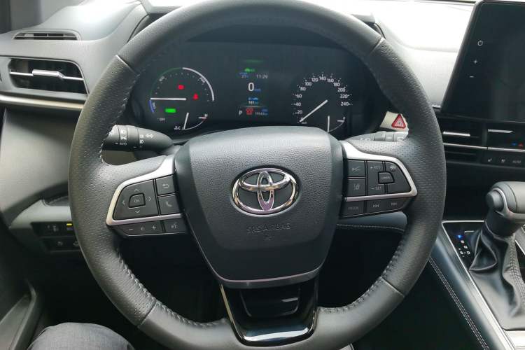 Used Toyota SIENNA 2024 2.5L Hybrid Four-Wheel Drive Prestige Edition Steering Wheel