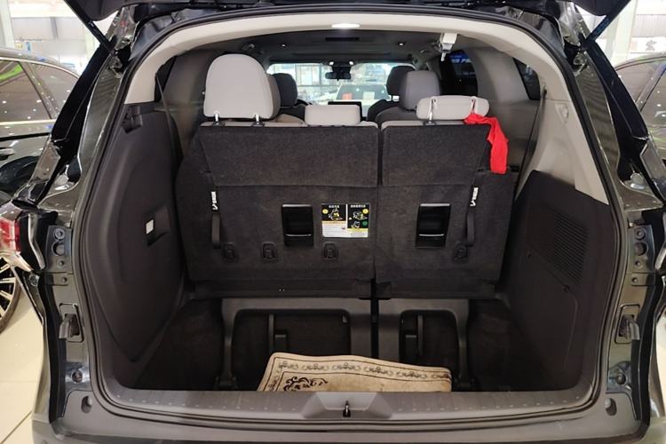 Used Toyota SIENNA 2024 2.5L Hybrid Comfort Edition Trunk